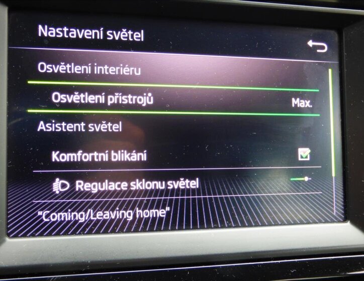 Škoda Karoq SUV / Terénní 999,0 85 kw