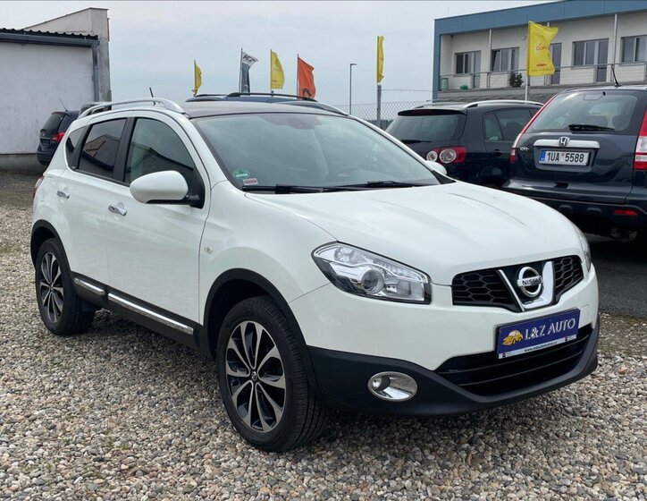 Nissan Qashqai SUV / Terénní 2,0 l 104 kw