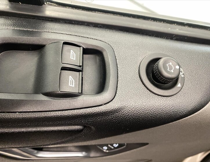 Ford Transit Custom 12