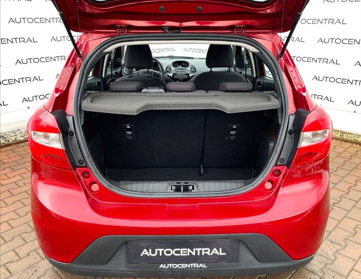 Ford KA PLUS Hatchback 1,2 l 63 kw