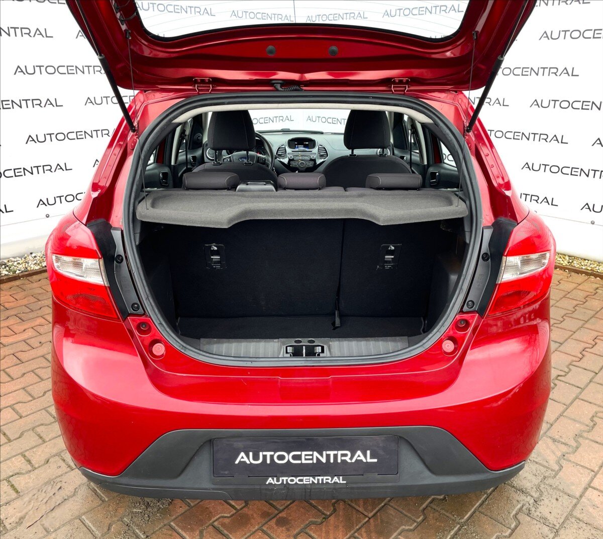 Ford KA PLUS Hatchback 1,2 l 63 kw