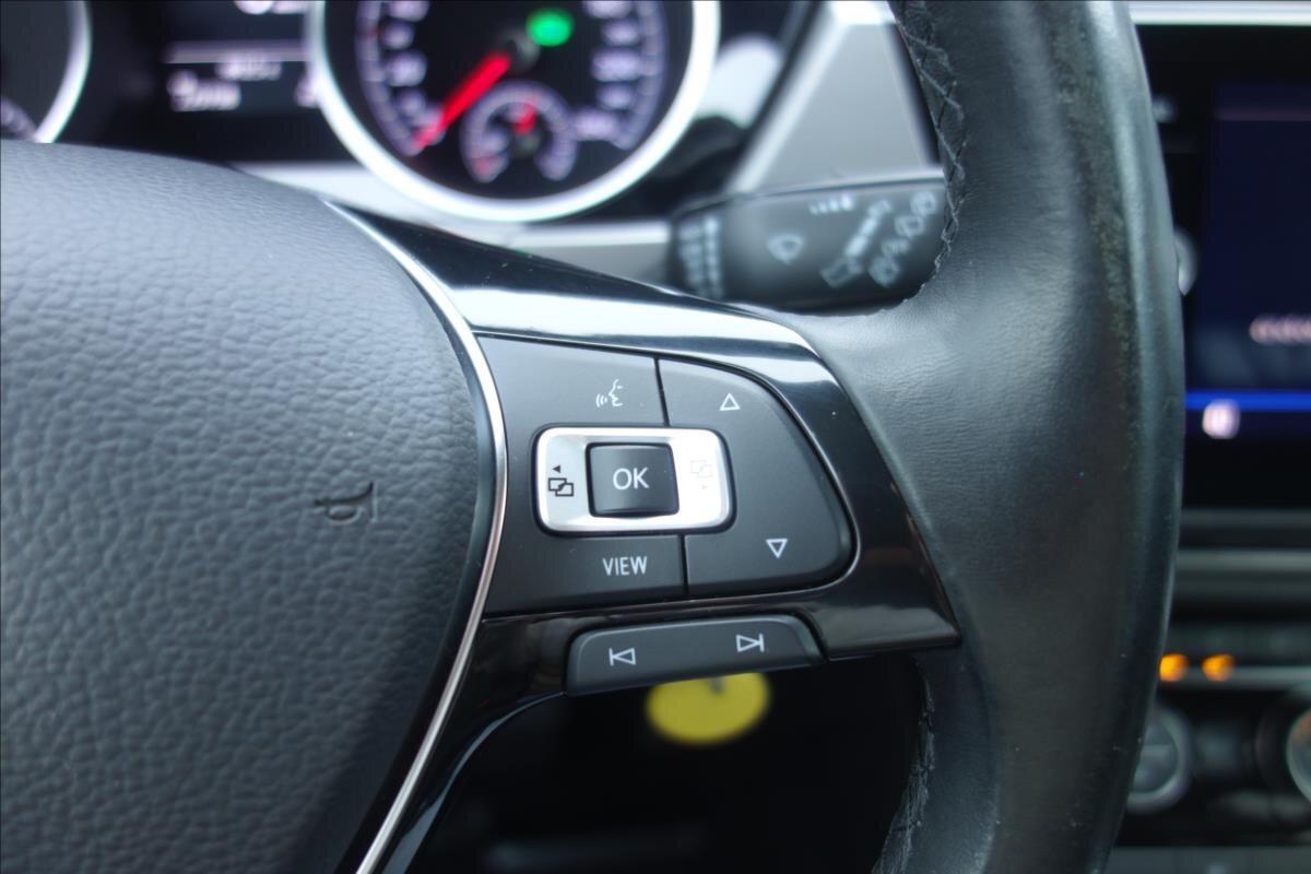 Volkswagen Touran MPV 2,0 l 110 kw