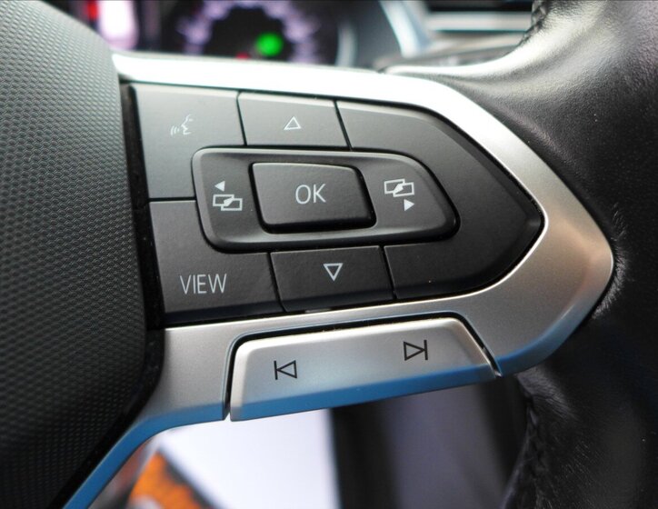 Volkswagen Passat 19