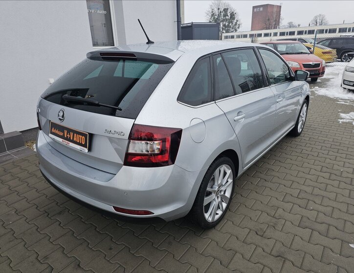 Škoda Rapid Hatchback 999,0 70 kw