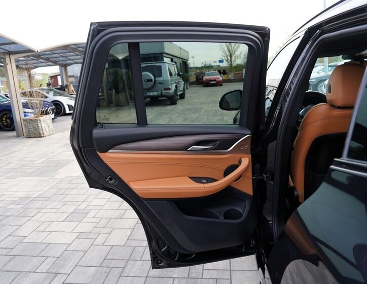 BMW X3 SUV / Terénní 3,0 l 195 kw