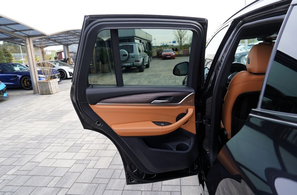 BMW X3 SUV / Terénní 3,0 l 195 kw