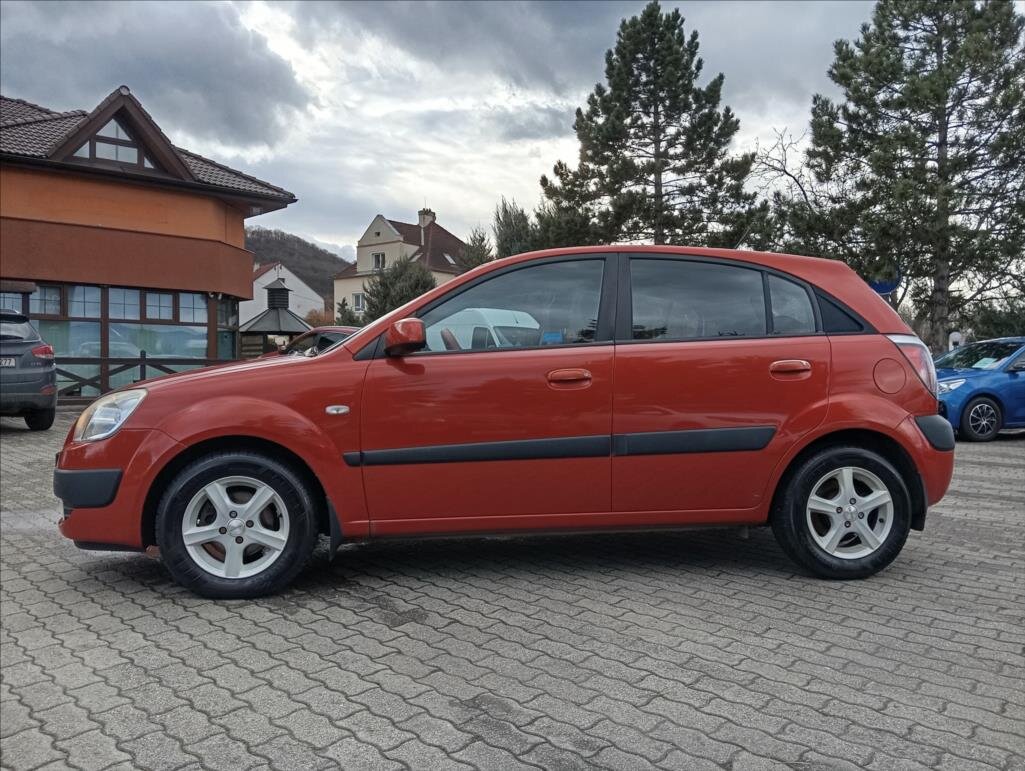 KIA Rio Hatchback 1,4 l 71 kw