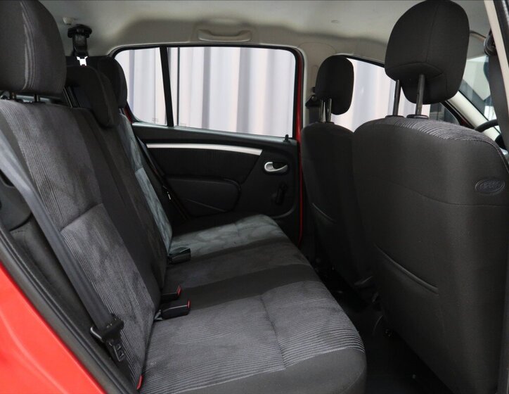 Dacia Sandero Hatchback 1,1 l 55 kw