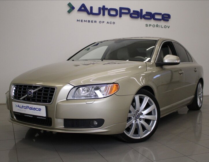 Volvo S80 1