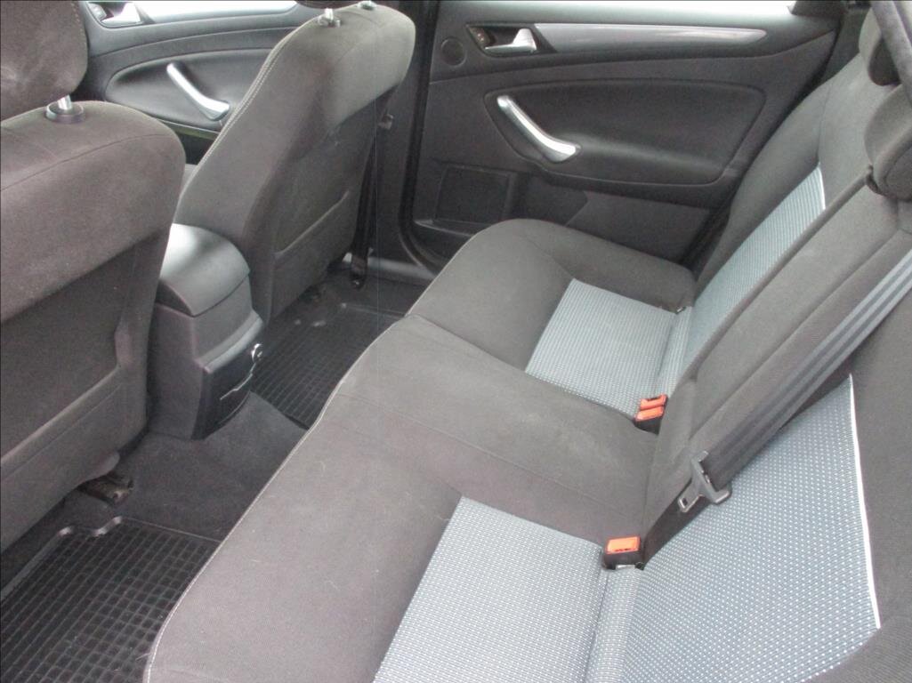 Ford Mondeo Kombi 2,0 l 103 kw