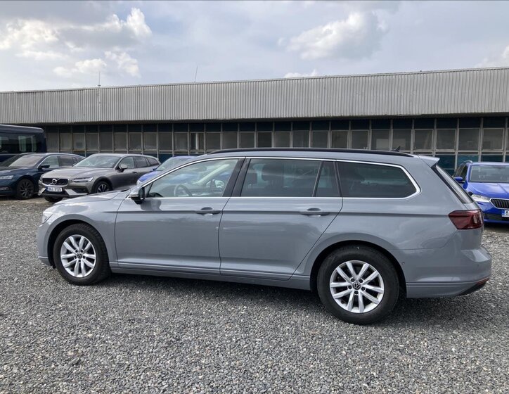Volkswagen Passat Kombi 2,0 l 110 kw