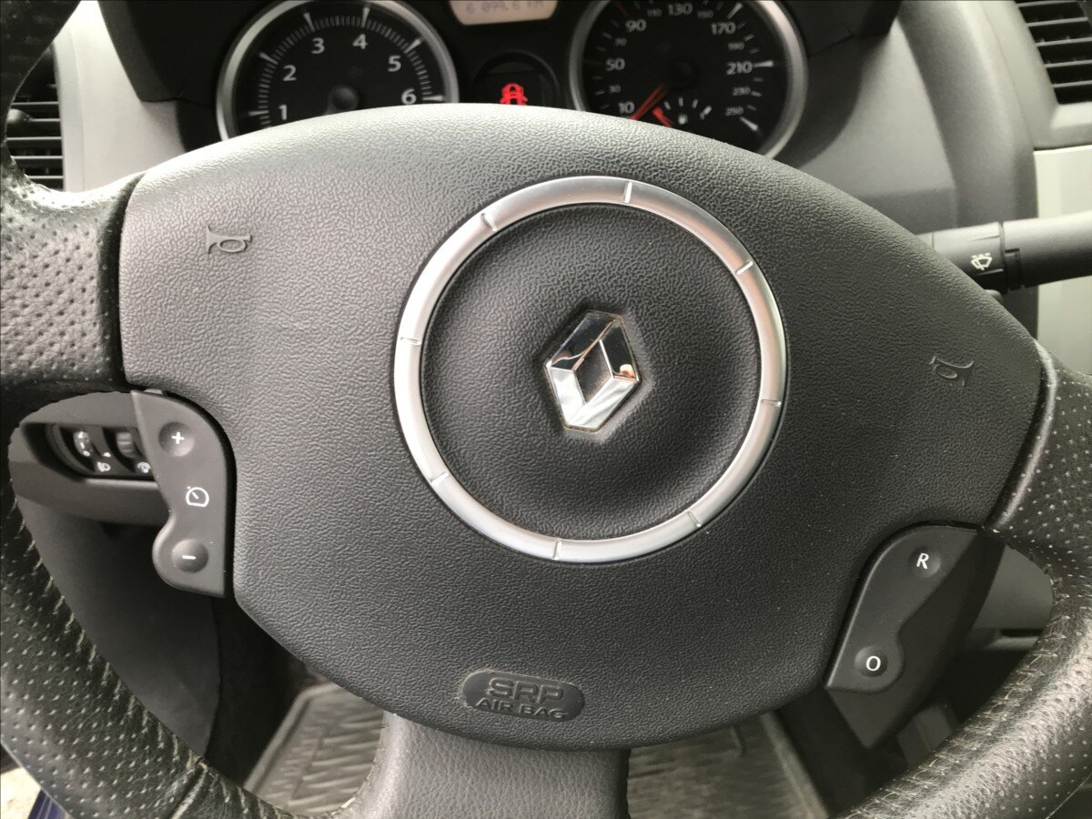 Renault Mégane Sedan / Limuzína 1,4 l 72 kw