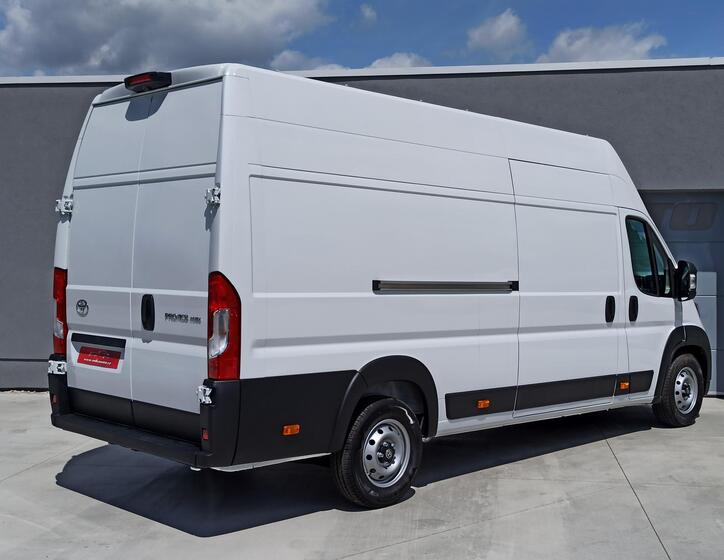 Toyota Proace Max 4