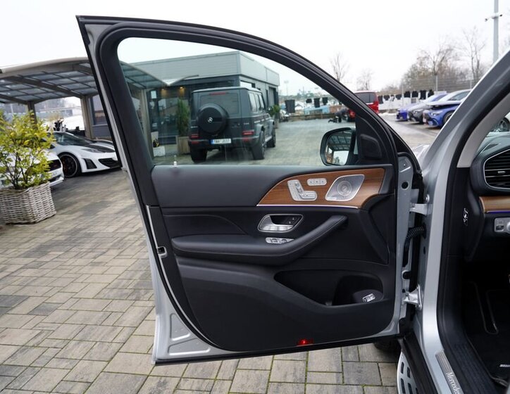 Mercedes-Benz GLS 17