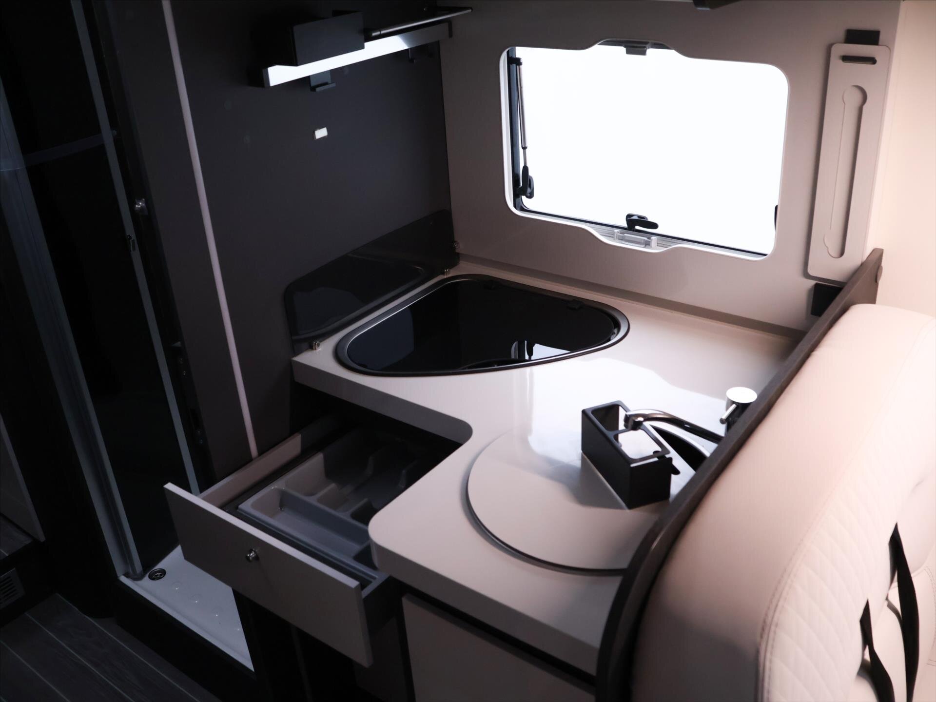 Ford Transit Ostatní 2,0 l 125 kw