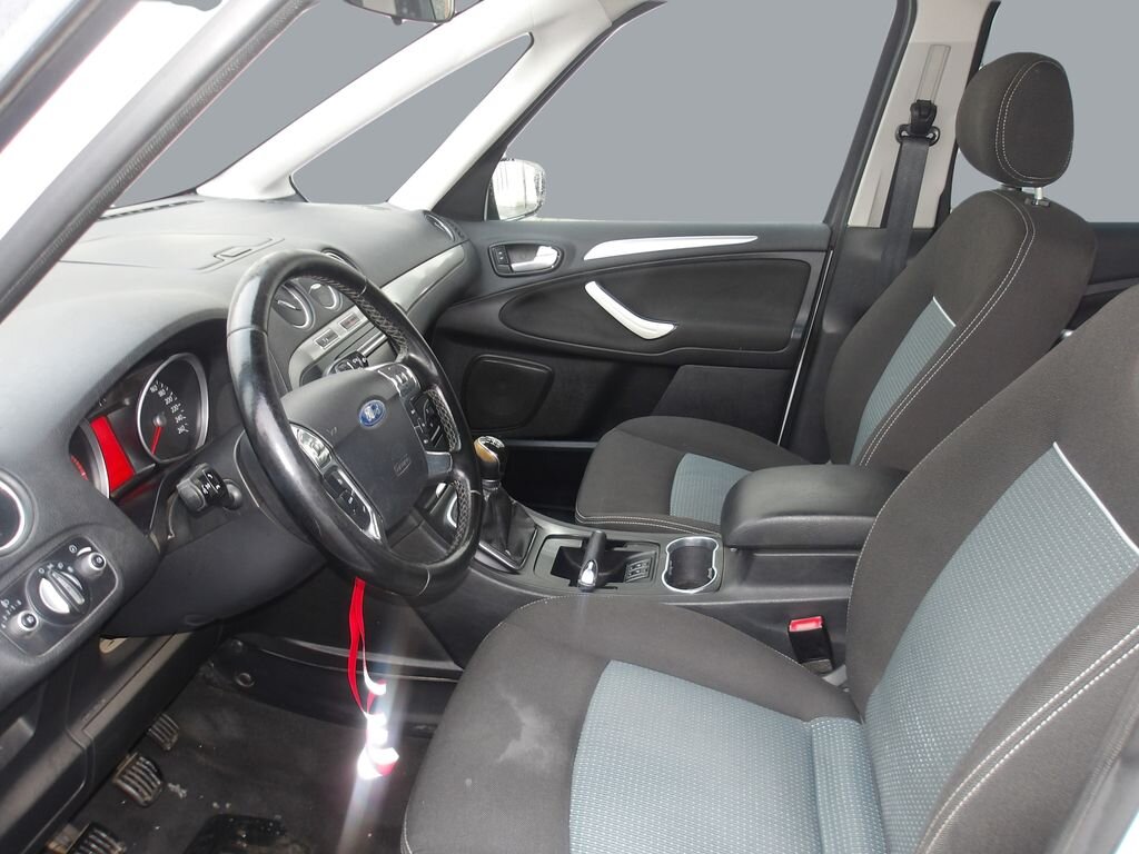 Ford Galaxy MPV 2,0 l 107 kw