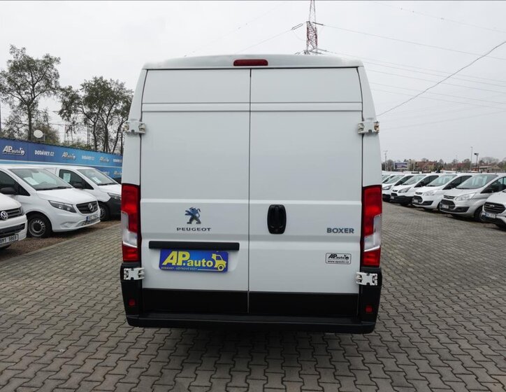 Peugeot Boxer Ostatní 2,2 l 121 kw