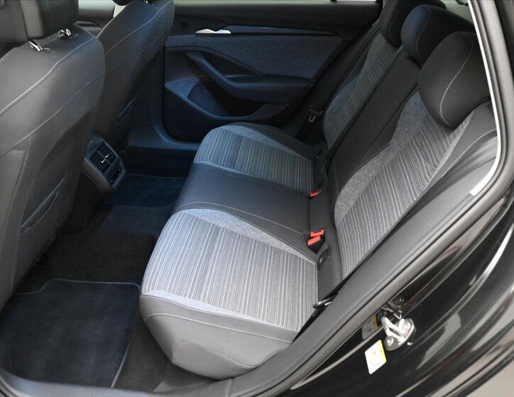 Škoda Superb Kombi 1,5 l 110 kw