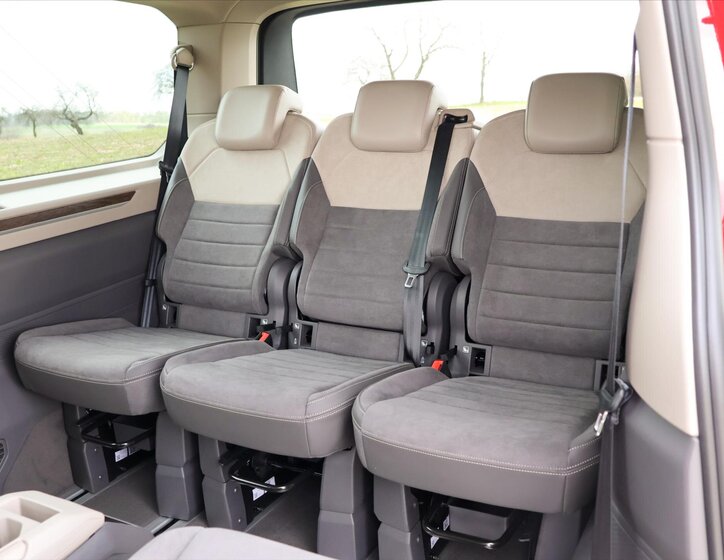 Volkswagen Multivan MPV 2,0 l 110 kw