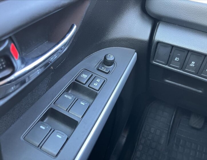 Suzuki SX4 S-Cross SUV / Terénní 998,0 82 kw