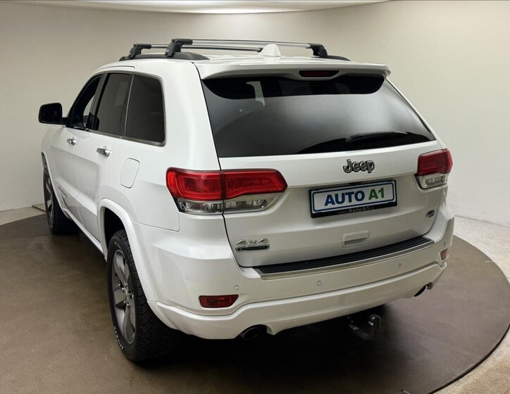 Jeep Grand Cherokee 6