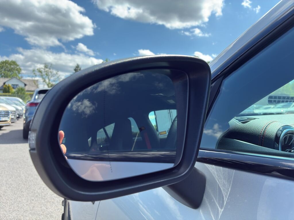 Mercedes-Benz CLA Kombi 2,0 l 225 kw