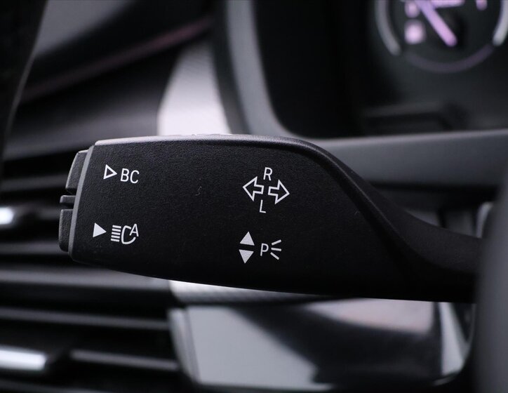 BMW X5 SUV / Terénní 3,0 l 230 kw