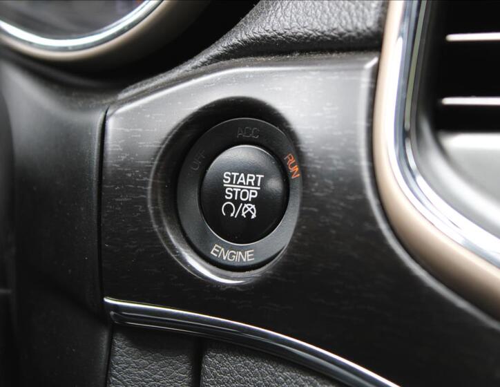 Jeep Grand Cherokee 24