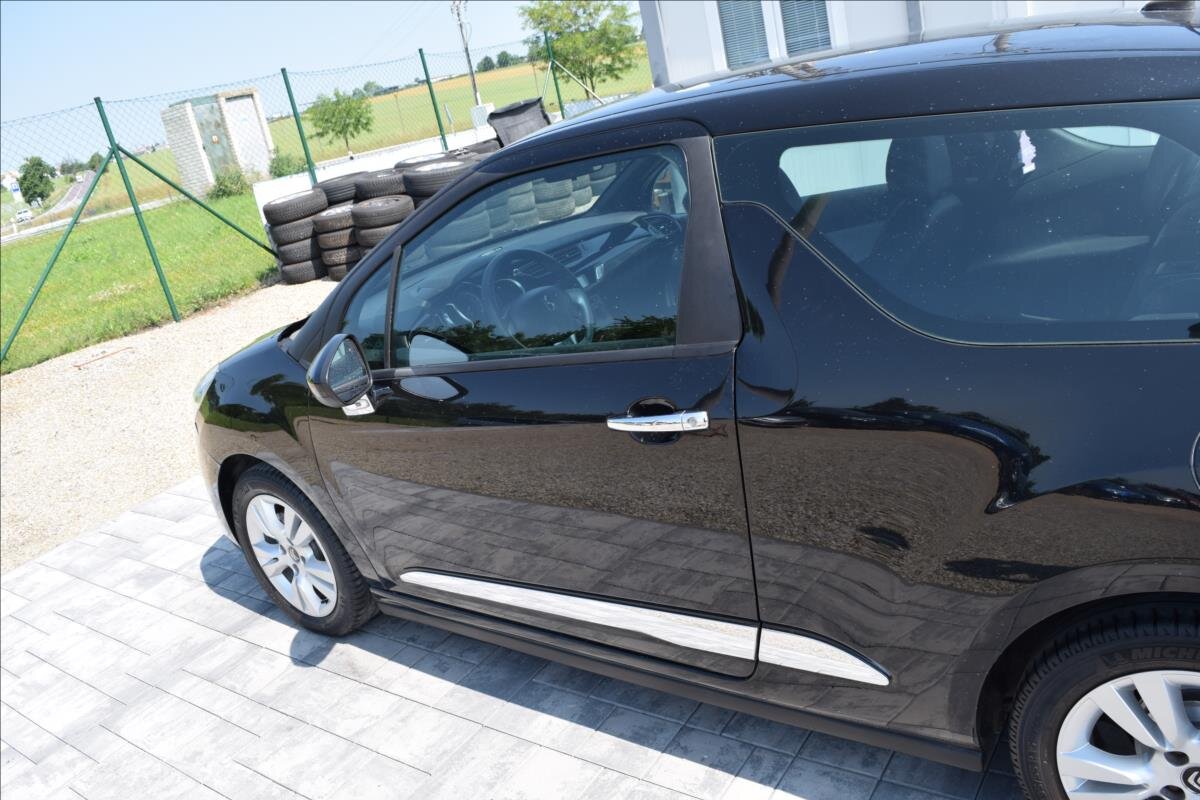 Citroën DS3 Hatchback 1,2 l 60 kw
