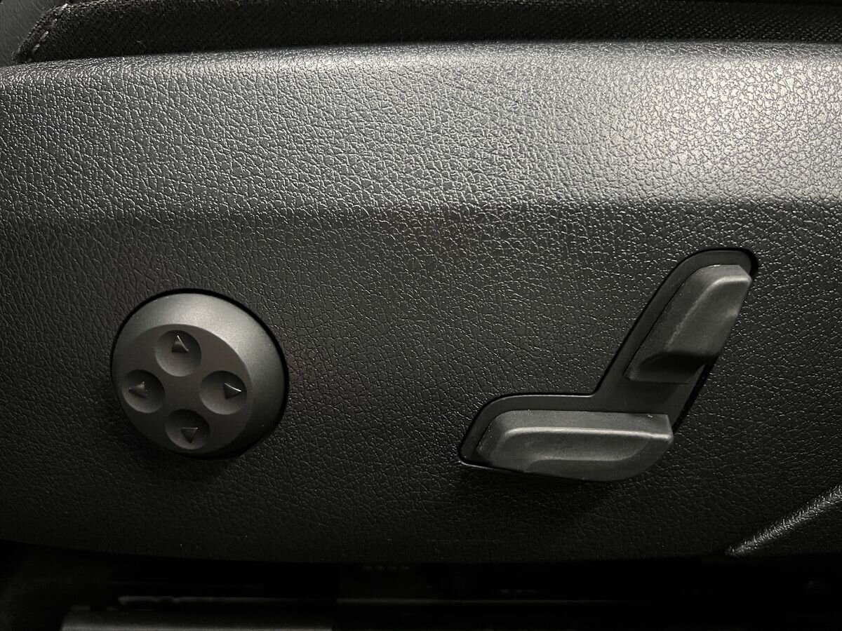 Mercedes-Benz Třídy C Sedan / Limuzína 2,0 l 190 kw