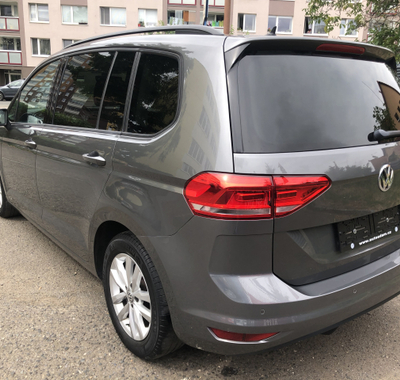 Volkswagen Touran 4