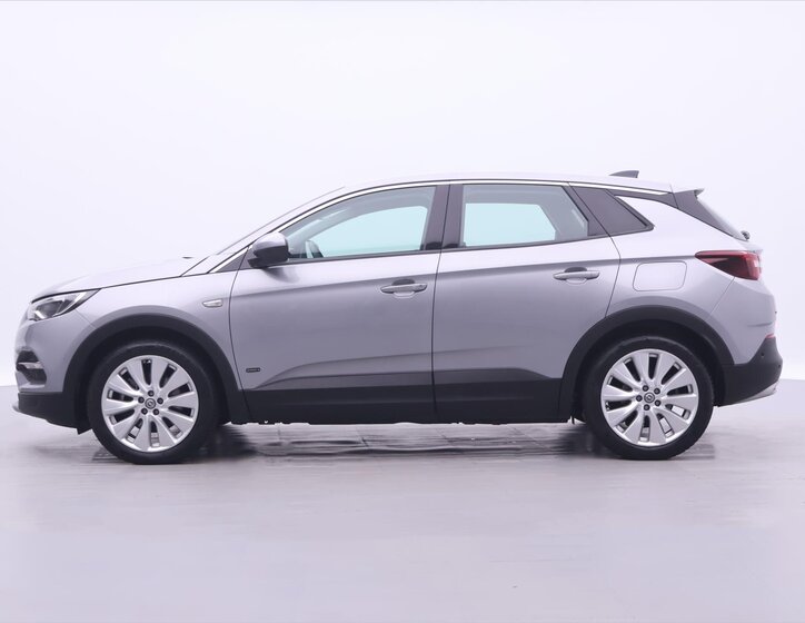 Opel Grandland X SUV / Terénní 1,6 l 147 kw