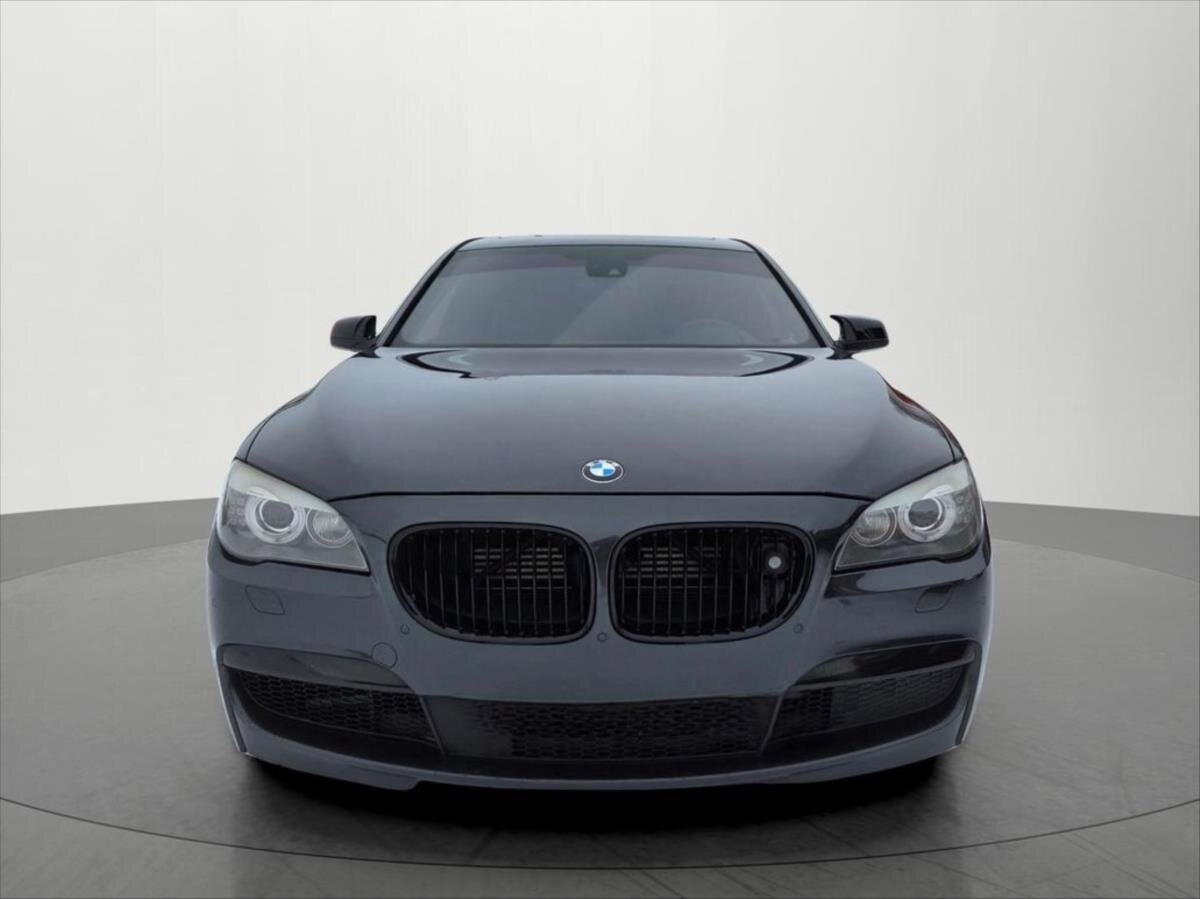 BMW Řada 7 Sedan 4,4 l 300 kw