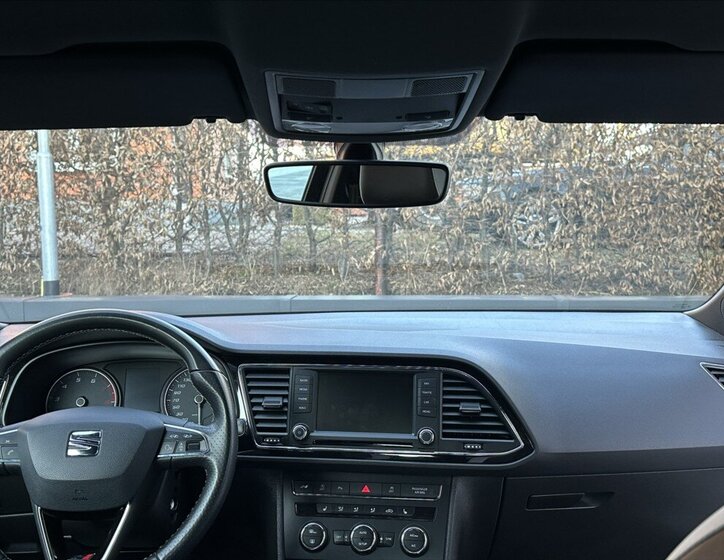 Seat Leon Hatchback 2,0 l 213 kw