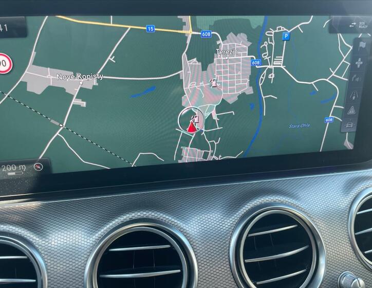 Mercedes-Benz Třídy E 16