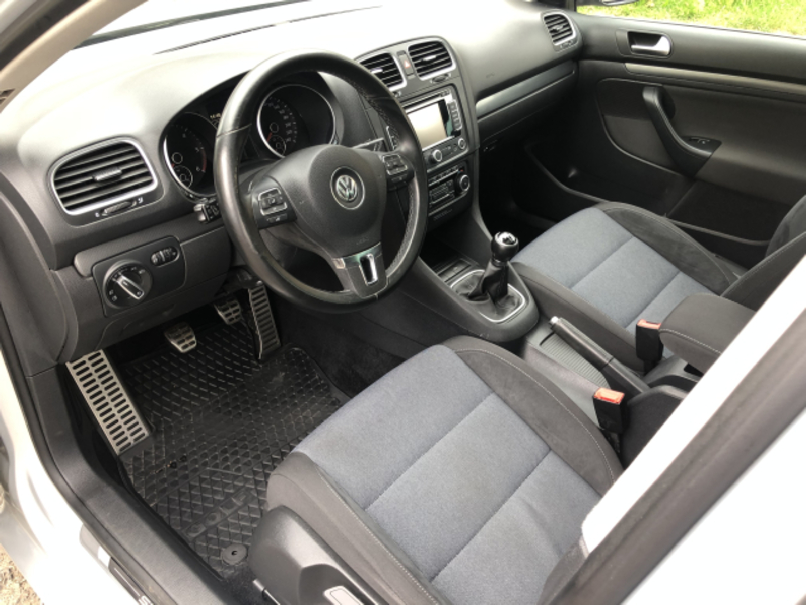 Volkswagen Golf 24