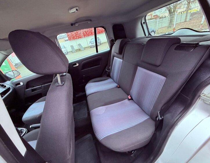 Ford Fusion Hatchback 0,0 59 kw