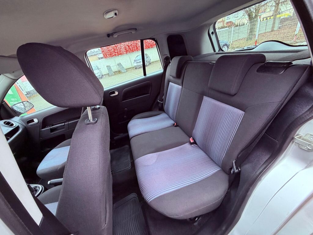 Ford Fusion Hatchback 0,0 59 kw