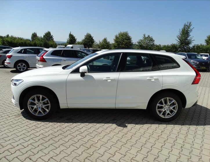 Volvo XC60 SUV / Terénní 2,0 l 110 kw