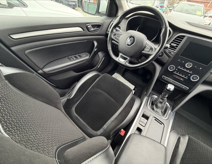 Renault Mégane Sedan / Limuzína 1,6 l 84 kw