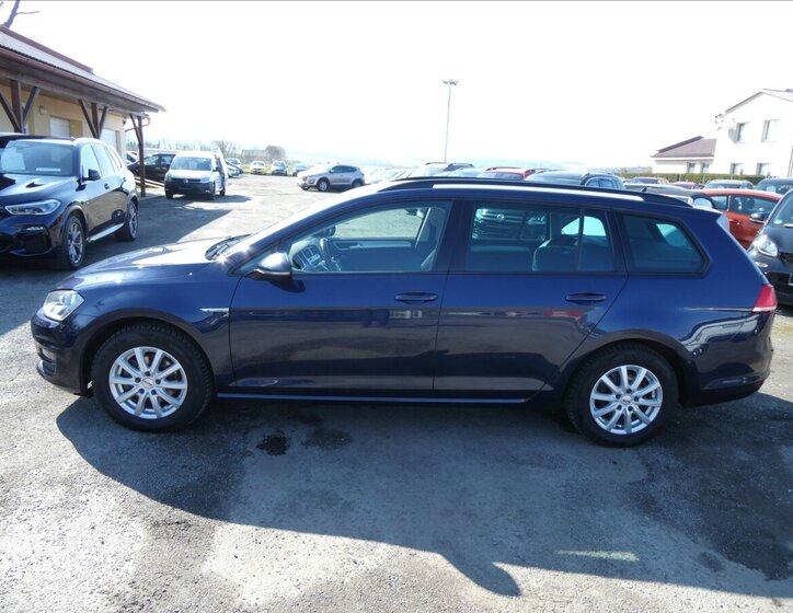 Volkswagen Golf Kombi 1,6 l 81 kw