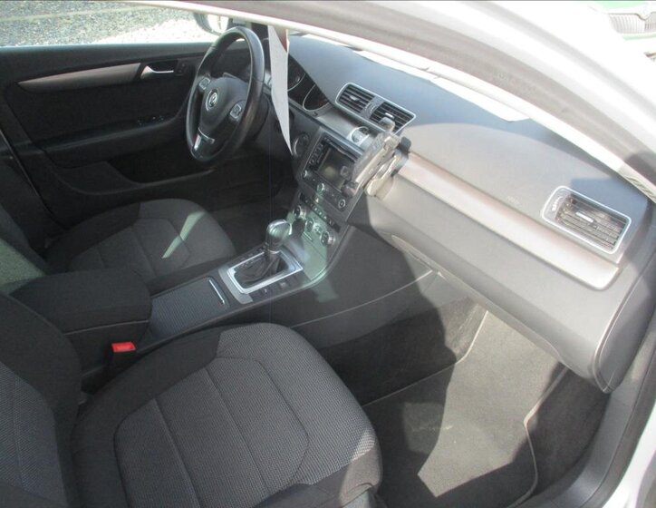 Volkswagen Passat Kombi 1,4 l 90 kw