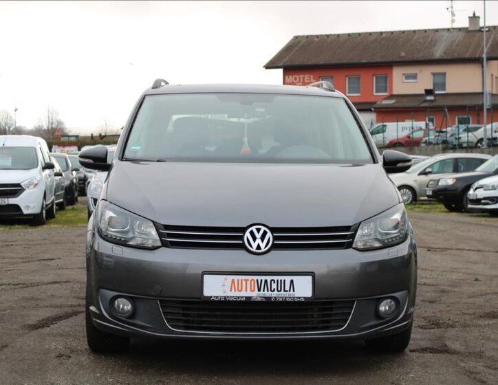 Volkswagen Touran 2