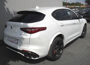 Alfa Romeo Stelvio SUV / Terénní 2,9 l 375 kw