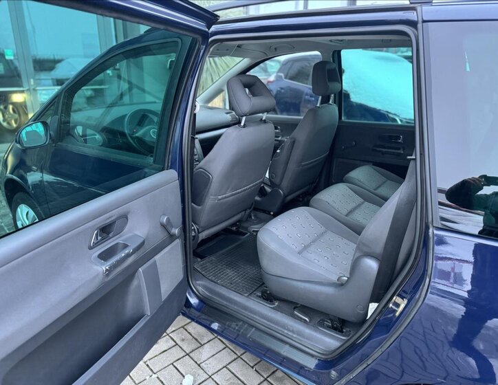 Volkswagen Sharan Kombi 1,9 l 96 kw