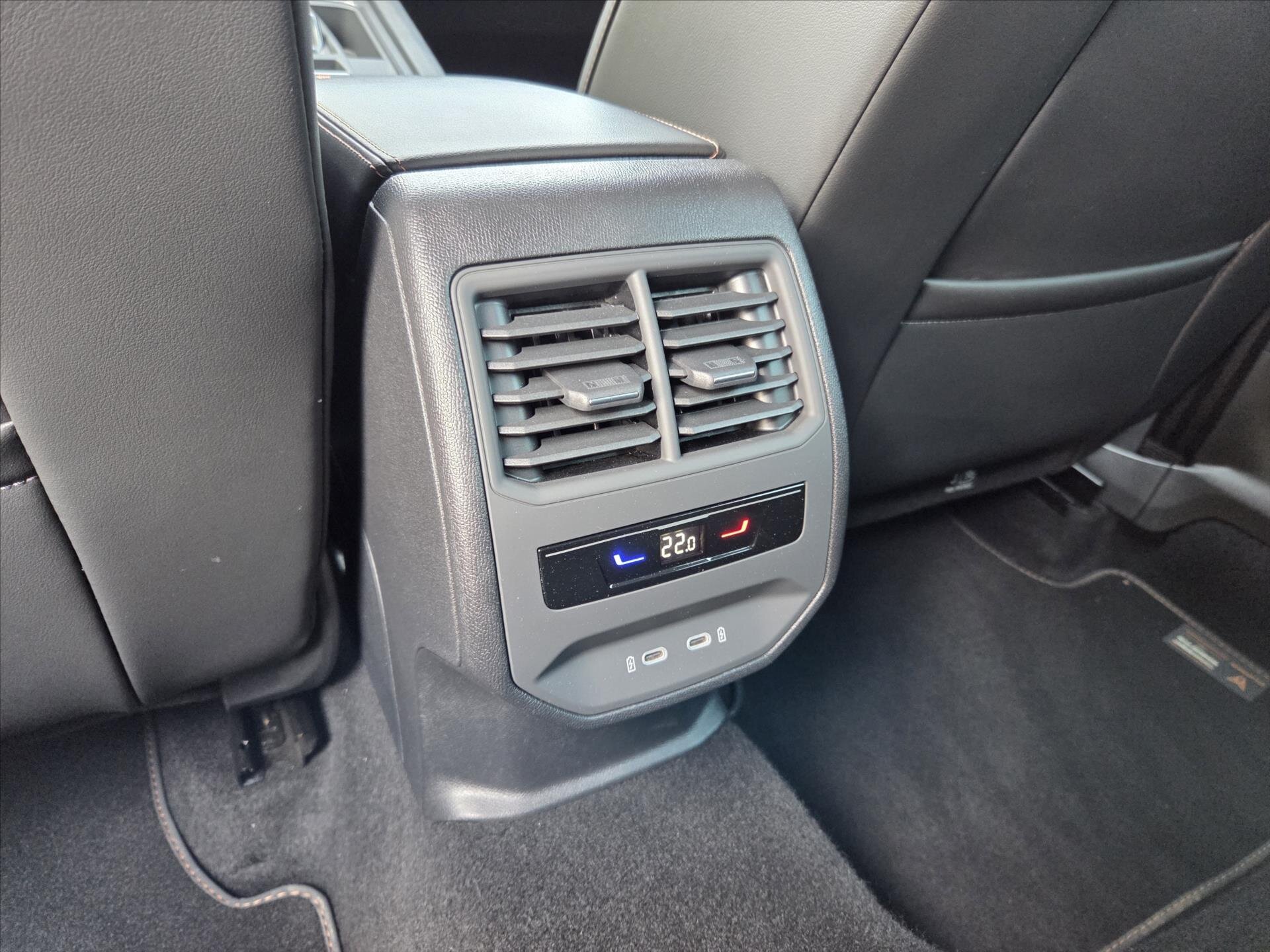 Cupra Formentor SUV / Terénní 2,0 l 140 kw