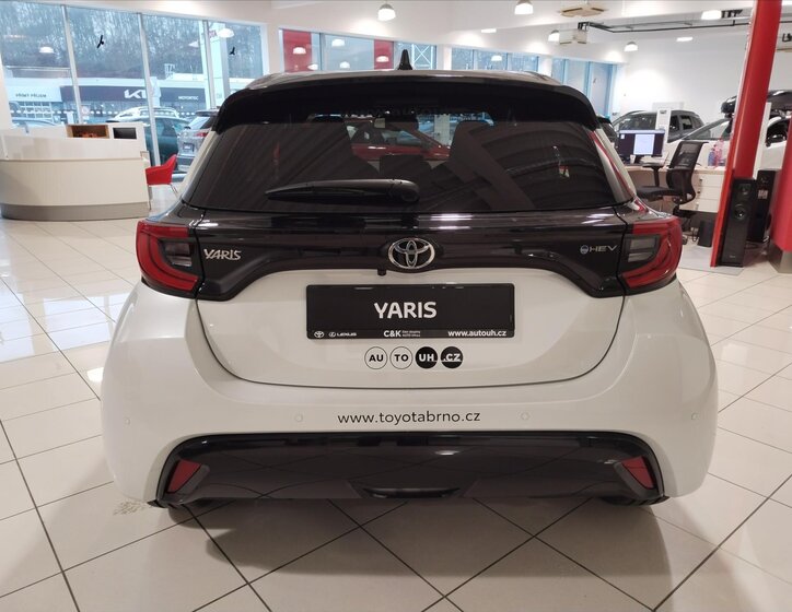 Toyota Yaris Hatchback 1,5 l 96 kw