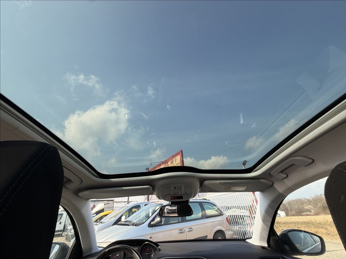 Peugeot 308 Kombi 2,0 l 110 kw