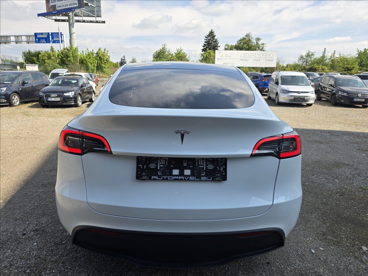 Tesla Model Y SUV / Terénní 0,0 378 kw