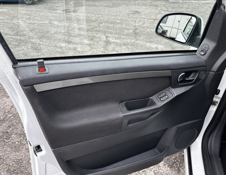 Opel Meriva MPV 1,6 l 77 kw